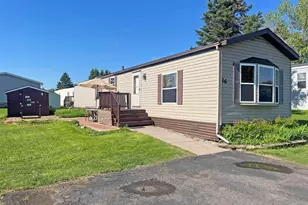 16 Kalmia Dr, Duluth, MN 55810 - Photo 2