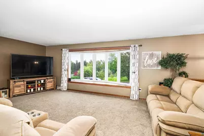 2401 W 23rd St, Duluth, MN 55811 - Photo 6