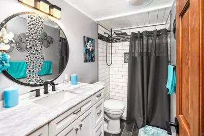 2401 W 23rd St, Duluth, MN 55811 - Photo 32