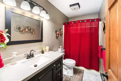 2401 W 23rd St, Duluth, MN 55811 - Photo 24