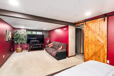 2401 W 23rd St, Duluth, MN 55811 - Photo 28