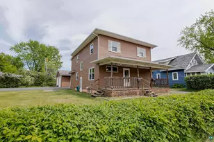 438 9th St, Cloquet, MN 55720 - Photo 2