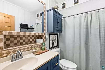 303 W Owatonna St, Duluth, MN 55803 - Photo 16