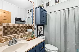 303 W Owatonna St, Duluth, MN 55803 - Photo 16