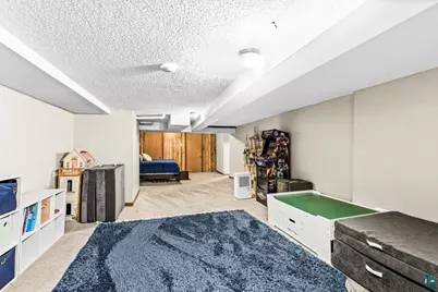 303 W Owatonna St, Duluth, MN 55803 - Photo 30