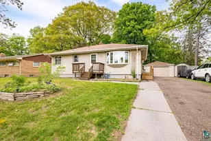 1724 Warren Ave, Duluth, MN 55811 - Photo 52