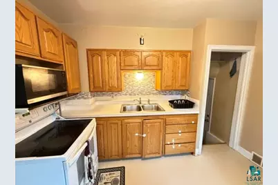 2029 Anderson Rd, Duluth, MN 55811 - Photo 6