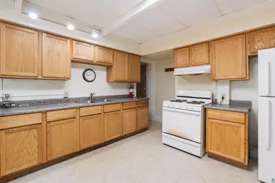 1511 E 4th St, Duluth, MN 55812 - Photo 10