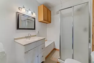 1511 E 4th St, Duluth, MN 55812 - Photo 16