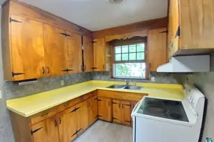216 Park Ave, Sandstone, MN 55702 - Photo 16
