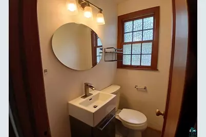 216 Park Ave, Sandstone, MN 55702 - Photo 20