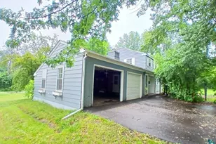 216 Park Ave, Sandstone, MN 55702 - Photo 10