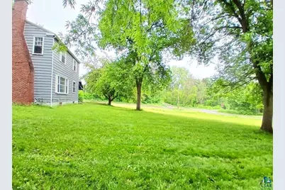 216 Park Ave, Sandstone, MN 55702 - Photo 4