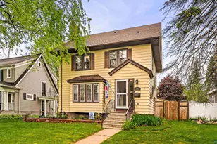 2001 E Ninth St, Duluth, MN 55812 - Photo 2