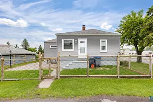2349 Nanticoke St, Duluth, MN 55811 - Photo 2