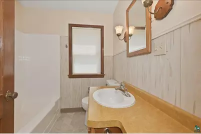 3021 Hutchinson Rd, Duluth, MN 55811 - Photo 8