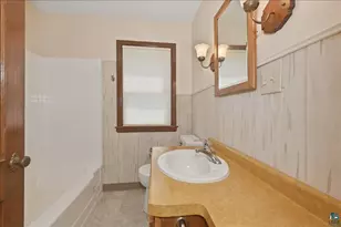 3021 Hutchinson Rd, Duluth, MN 55811 - Photo 8