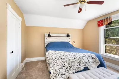 5005 Tioga St, Duluth, MN 55804 - Photo 30