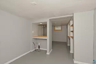 609 E 6th St, Duluth, MN 55805 - Photo 18