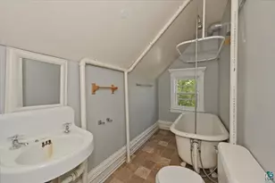 609 E 6th St, Duluth, MN 55805 - Photo 16