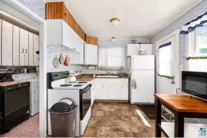 58 Banks Blvd, Silver Bay, MN 55614 - Photo 4