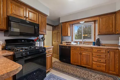 1308 N 16th St, Superior, WI 54880 - Photo 8