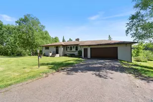 5334 Morris Thomas Rd, Hermantown, MN 55811 - Photo 2