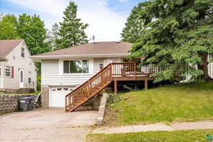 25 St Paul Ave, Duluth, MN 55803 - Photo 2