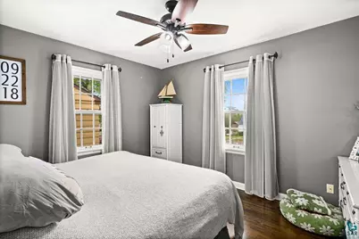 5211 Oneida St, Duluth, MN 55804 - Photo 14