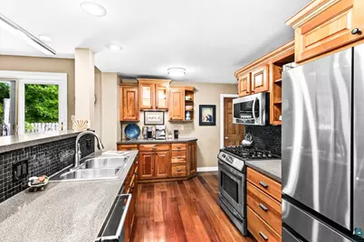 1904 Hartley Rd, Duluth, MN 55803 - Photo 8