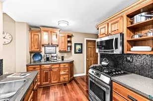 1904 Hartley Rd, Duluth, MN 55803 - Photo 10