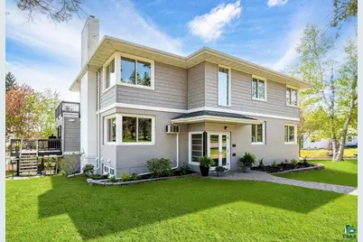 225 N 26th Ave E, Duluth, MN 55812 - Photo 1