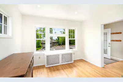 2701 E 2nd St, Duluth, MN 55812 - Photo 10