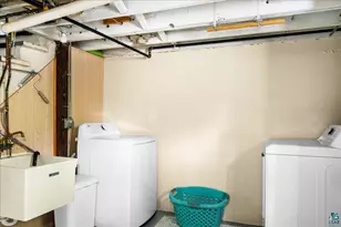 131 E Winona St, Duluth, MN 55803 - Photo 28