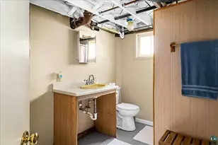 131 E Winona St, Duluth, MN 55803 - Photo 30