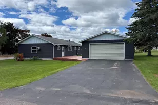 111 E 7th St, Washburn, WI 54891 - Photo 1