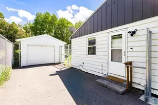 516 W Quince St, Duluth, MN 55811 - Photo 32
