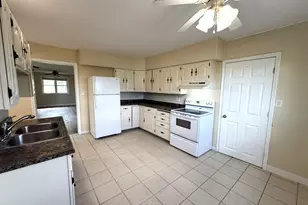 2715 E 3rd St, Superior, WI 54880 - Photo 4