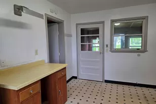 56 E 2nd St, Superior, MN 54880 - Photo 16