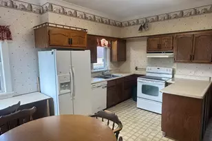 402 10th Ave, Two Harbors, MN 55616 - Photo 14