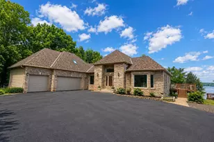 4875 Lakeway Dr, Duluth, MN 55811 - Photo 2
