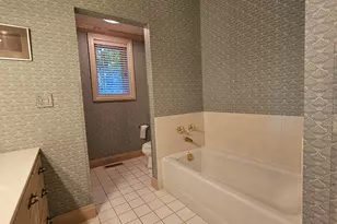 4875 Lakeway Dr, Duluth, MN 55811 - Photo 22