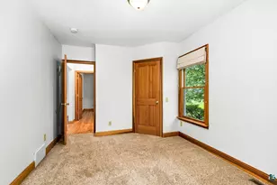 2723 Jefferson St, Duluth, MN 55812 - Photo 16