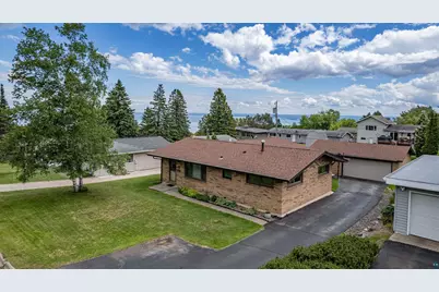 324 Hawkins St, Duluth, MN 55811 - Photo 2