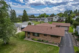 324 Hawkins St, Duluth, MN 55811 - Photo 1