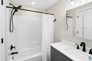 4217 Peabody St, Duluth, MN 55804 - Photo 14