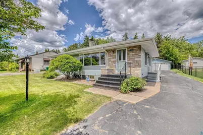 2113 Hutchinson Rd, Duluth, MN 55811 - Photo 1