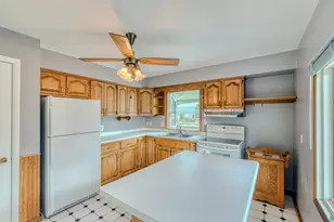 2113 Hutchinson Rd, Duluth, MN 55811 - Photo 8