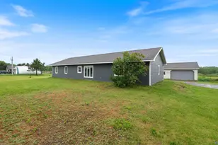 7498 Hwy 2, Saginaw, MN 55779 - Photo 4