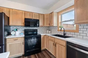7498 Hwy 2, Saginaw, MN 55779 - Photo 10
